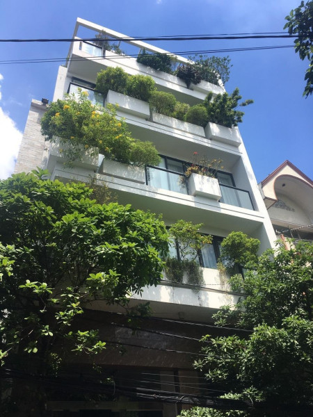 Bán nhà 3 tầng đường Nguyễn Văn Linh, gần Sân Bay, ĐH Duy Tân Đà Nẵng