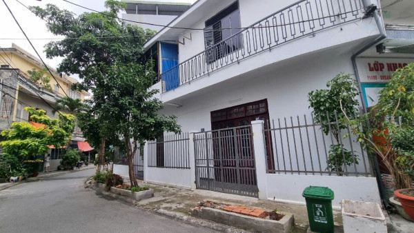 Mình cần bán nhà 2 tầng mặt tiền An Nhơn ( GẦN SIÊU THỊ VINCOM ) ⭐⭐⭐⭐⭐