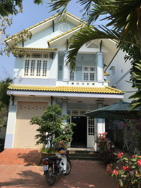 CHÍNH CHỦ Cần Bán Căn Nhà Biệt Thự 2 Tầng Tại Xã Cẩm Thanh, Thành Phố Hội An, Quảng Nam.