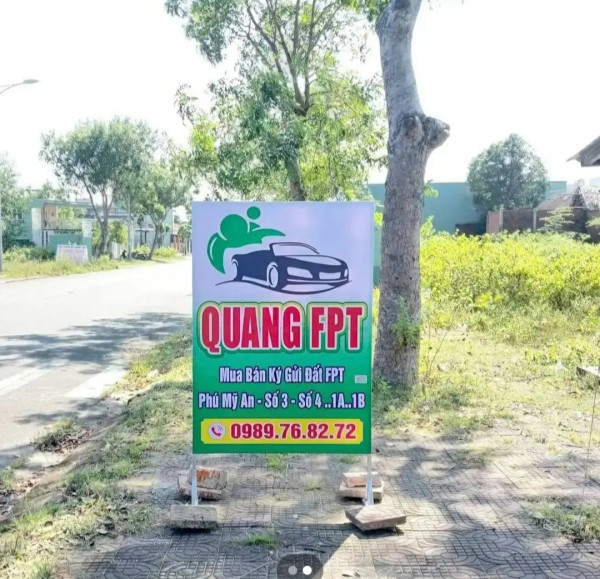 Quang FPT -  Bán đất khu số 3, Block E3 view Hồ, Kẹp Gốc