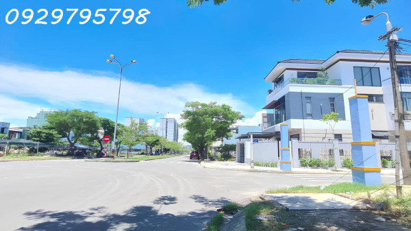 CHÍNH CHỦ BÁN NHÀ MẶT TIỀN 4 TẦNG SÁT DỰ ÁN SUN GROUP ĐÀ NẴNG – TUYẾN PHỐ KINH DOANH SẦM UẤT