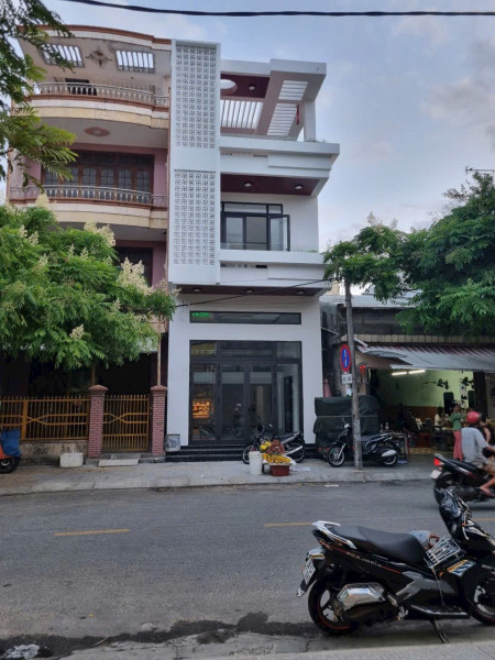 Tôi cần bán nhà 4 tầng mặt tiền Nguyễn Phan Vinh , Sơn Trà , Đà Nẵng ( VỊ TRÍ KINH DOANH TỐT ) ⭐⭐⭐