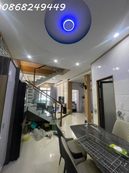 Mặt tiền Trương Định, bán nhà 2 tầng, gần biển giá chỉ 7 tỷ 9x