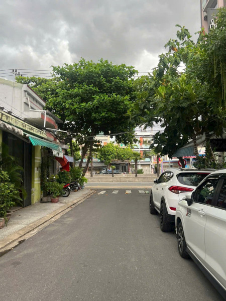 Mình cần bán nhà 3 tầng mặt tiền đường 5m5 An Trung Đông 6 , Sơn Trà ( VỊ TRÍ SÁT CẦU RỒNG ) ⭐⭐⭐⭐⭐