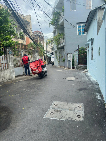 BÁN ĐẤT TẶNG NHÀ KIỆT Ô TÔ