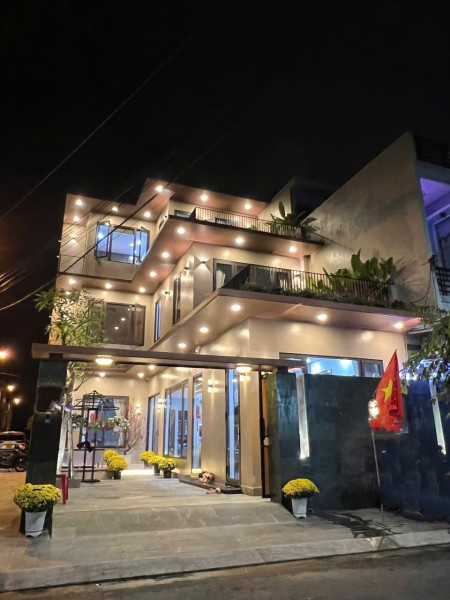 Bán biệt thự siêu đẹp 3 tầng Logoc 2MT Sơn Thủy, Ngũ Hành Sơn, giá cực tốt