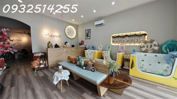 Bán nhà mặt phố Phan Chu Trinh, Hải Châu, Đà Nẵng. DT 109m2, 4 tầng, 6PN. Giá 19.8 tỷ, sổ đỏ. LH: 0932514255