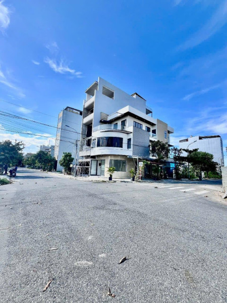 ???? 3 TẦNG LÔ GÓC 2 MẶT TIỀN, NGAY TRỤC SINH SẮC, SÁT BIỂN, SAU SHOPHOUSE_GẦN 120M2_15.5 TỶ