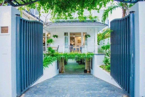 CHO THUÊ VILLA CÓ HỒI BƠI KHU HỒ NGHINH, ĐẤU LƯNG VS PHẠM VĂN ĐỒNG