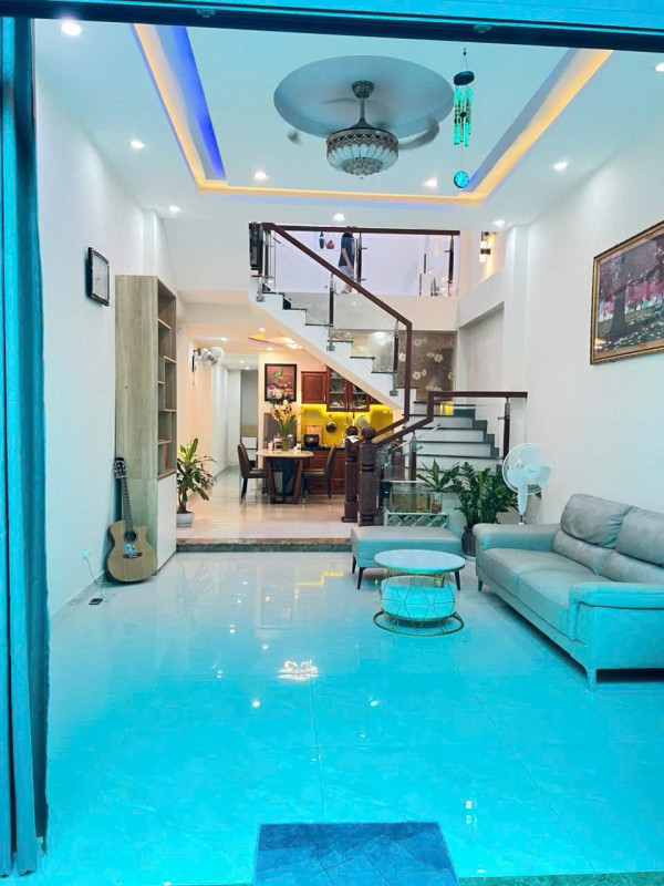 Bán nhà 3 tầng Vip trung tâm quận Hải Châu - Tặng full nội thất