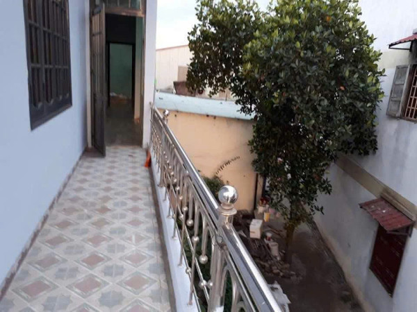 Tôi cần bán nhà 2 tầng mặt tiền đường Đào Sư Tích ,...