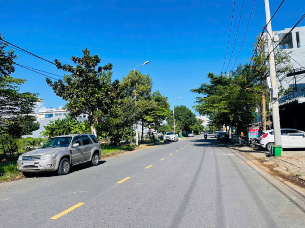 BÁN LÔ MẶT TIỀN NGUYỄN SẮC KIM – KẸP VỆT CÂY XANH, HÒA XUÂN, CẨM LỆ