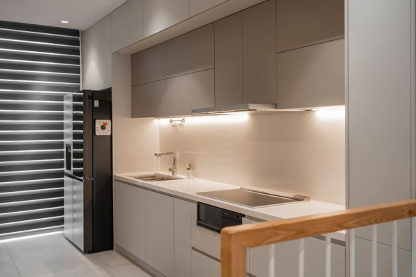 CHÍNH CHỦ- Nhà 3 Tầng đường Đặng Thai Mai, 93m2, -Giá 12.5 tỷ TL