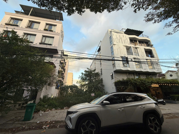 BÁN LÔ ĐẤT ĐƯỜNG LÊ MẠNH TRINH, SÁT BÃI TẮM PHẠM VĂN ĐỒNG