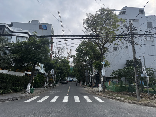 •HÀNG HIẾM MẶT TIỀN PHƯỚC TRƯỜNG - HÀNG HIẾM - 70m2 - Giá : 10.6 tỷ .