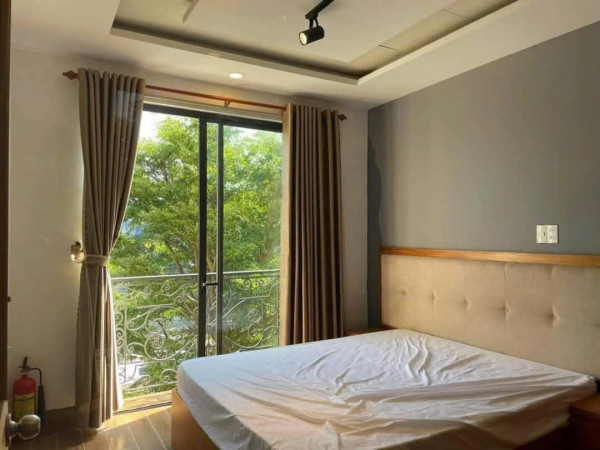 Cho Thuê Toà Nhà Căn Hộ Đường Nguyễn Xiển - 4 Tầng - 7PN + WC