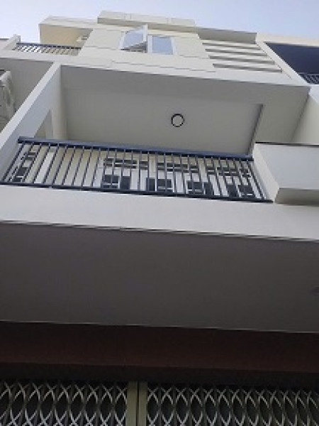 Cần bán nhà mặt tiền khu vực sầm uất Sơn Trà