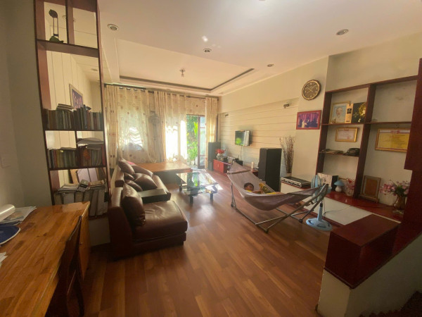 Bán gấp nhà mặt tiền đường Dương Thị Xuân Quý  sát chợ bắc mỹ an– giá tốt 18 tỷ