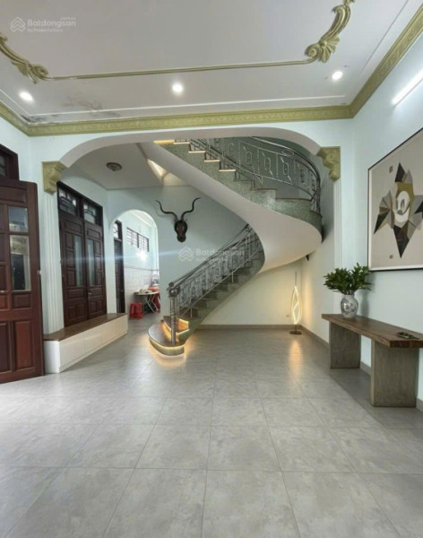 Giảm 300 triệu - Bán Gấp nhà 3 Tầng - 2 Mặt tiền - Gần Công...