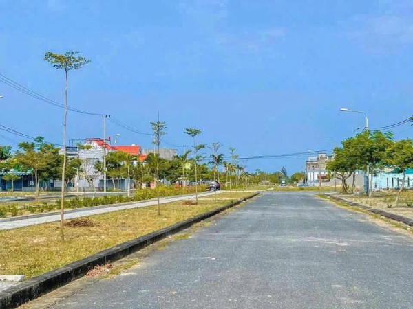 Bán đất Khu Số 9 , Diện Tích 147m đường 40m E4