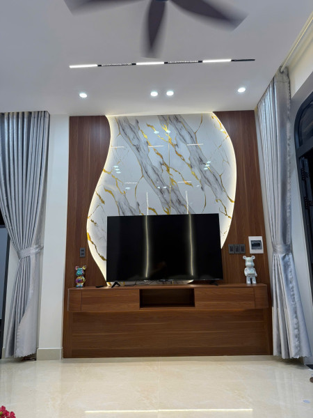 Nhà 2 tầng Giáng Đông Hoà Xuân