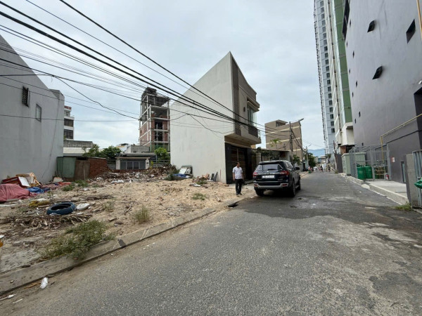 Chính chủ gửi bán lô đất mặt tiền đường 5m5 Lê Bôi , Phường Sơn Trà , Đà Nẵng ( VỊ TRÍ GẦN SÁT BIỂN