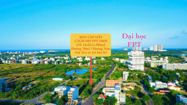 Bán Cặp Đất 1B , Diện Tích 300m  Ngay Cổng FPT