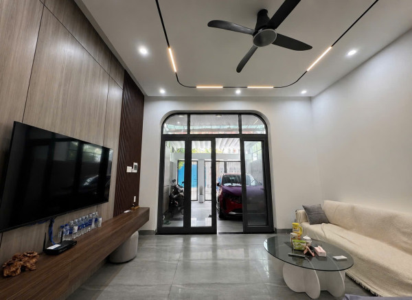BÁN NHÀ 4 TẦNG MỸ AN 4, NGAY CẠNH SUNCOSMO