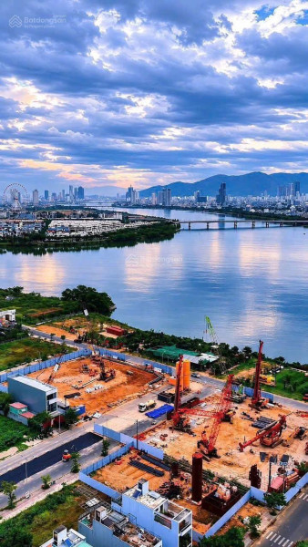 View pháo hoa, sông Hàn TẦNG 18  - 3PN S - light TP Đà Nẵng MÃ CĂN SL1 - 15 05  (giá dự kiến 8.23 tỷ chưa chiết khấu)