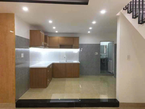 *KHÔNG THỂ TIN ĐƯỢC! BÁN NHÀ TRUNG TÂM ĐÀ NẴNG MT 6M2  CHỈ CHƯA TỚI 3 TỶ