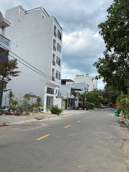 BÁN LÔ ĐẤT ĐƯỜNG TRƯƠNG VĂN HIẾN, GẦN BIỂN SƠN THỦY