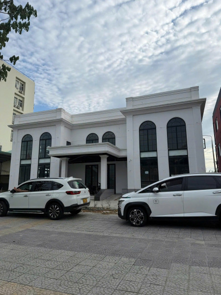 BÁN CẶP ĐẤT VÕ NGUYÊN GIÁP, ĐỐI DIỆN CROWN PLAZA