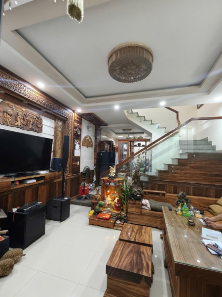 Nhà riêng 2 tầng tinh tế tại trung tâm Cẩm Lệ - Cách Mạng tháng 8 , kết nối tiện nghi Giá Rẻ 3ty150