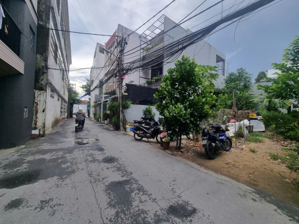 Gia đình cần tiền bán gấp lô đất kiệt ô tô đường 2 tháng 9 , Phường Hải Châu , TP. Đà Nẵng ????????????