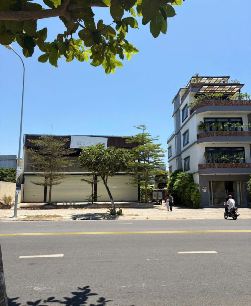 BÁN LÔ GÓC 3MT ĐƯỜNG HOÀNG SA, 3 LÔ LIỀN KỀ, VIEW BIỂN TRỰC...