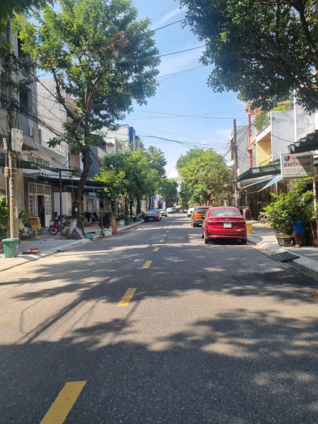 Chính chủ bán đất mặt tiền đường 7m5 sát Hồ Sỹ Tân ,...