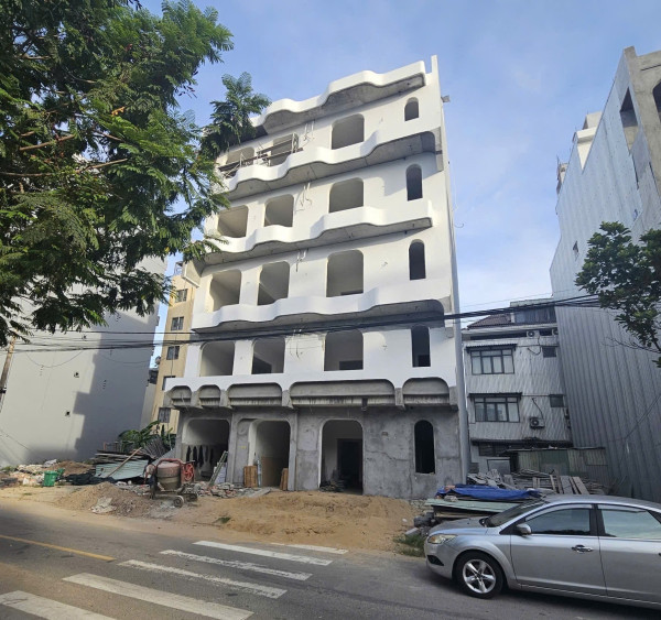 CHO THUÊ TOÀ CĂN NGAY SÁT BIỂN VIEW CÔNG VIÊN